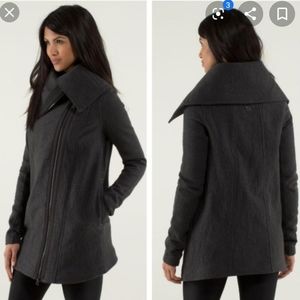 Lululemon Parka Virasana Blanket Wrap Jacket